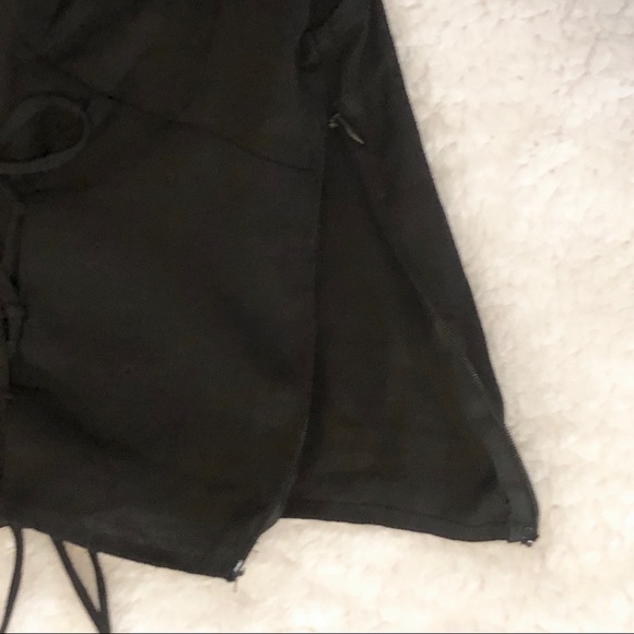 SOLD ON DEPOP Corset Peasant Bustier Crop Top - Picture 4 of 6